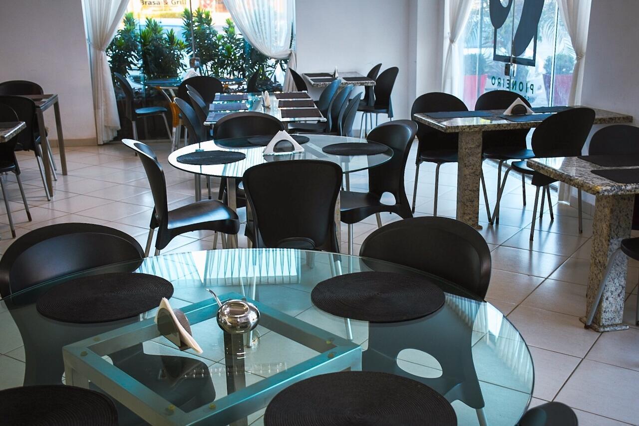 Pioneiro Hotel Teixeira de Freitas Bagian luar foto